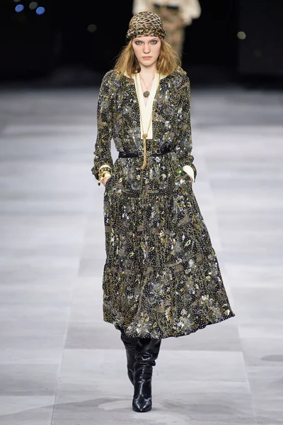 Look 53